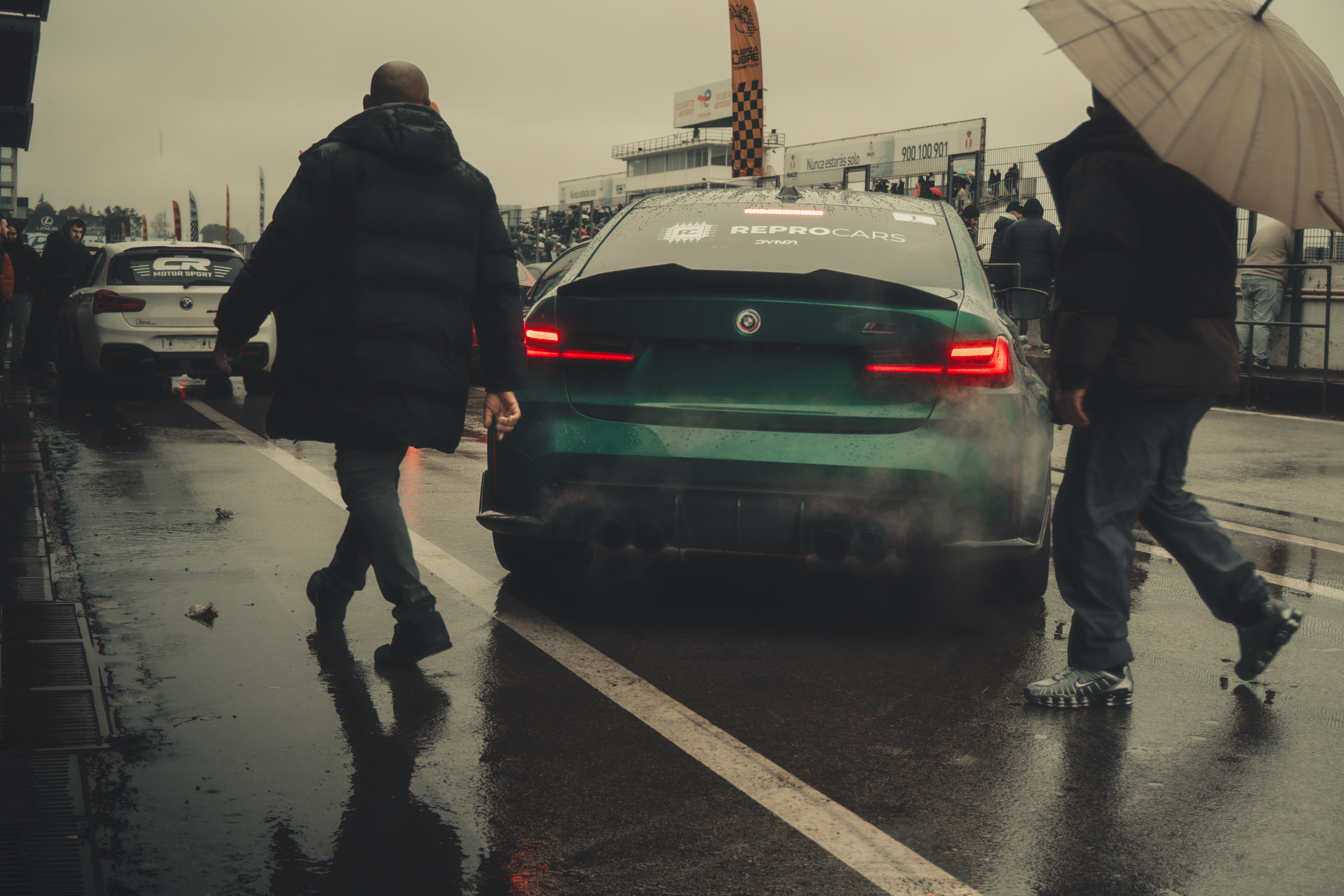 BMW M4 lluvia
